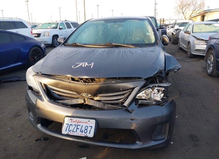 Photo 12 of 2013 Toyota Corolla LE (VIN 2T1BU4EE5DC934644)