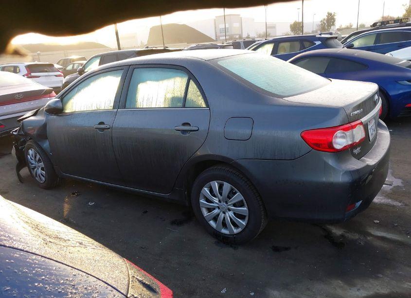 Photo 14 of 2013 Toyota Corolla LE (VIN 2T1BU4EE5DC934644)