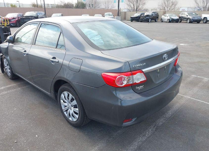 Photo 3 of 2013 Toyota Corolla LE (VIN 2T1BU4EE5DC934644)