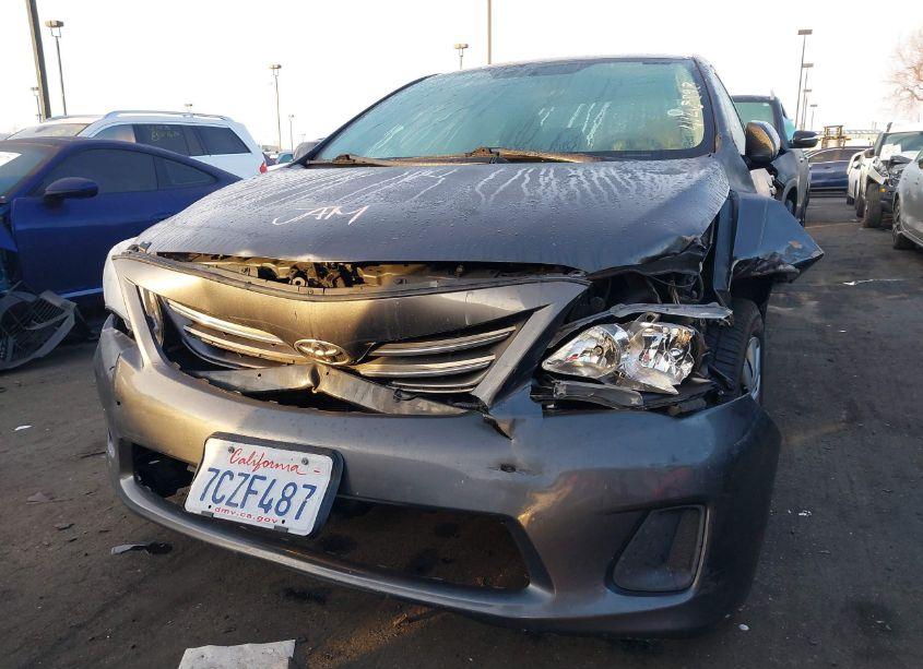 Photo 6 of 2013 Toyota Corolla LE (VIN 2T1BU4EE5DC934644)