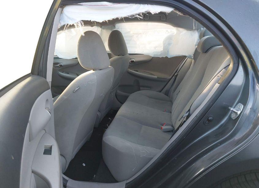 Photo 8 of 2013 Toyota Corolla LE (VIN 2T1BU4EE5DC934644)