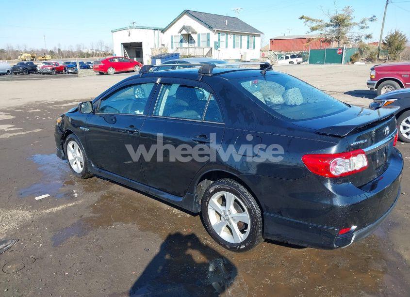 Photo 3 of 2013 Toyota Corolla S (VIN 2T1BU4EE5DC943523)