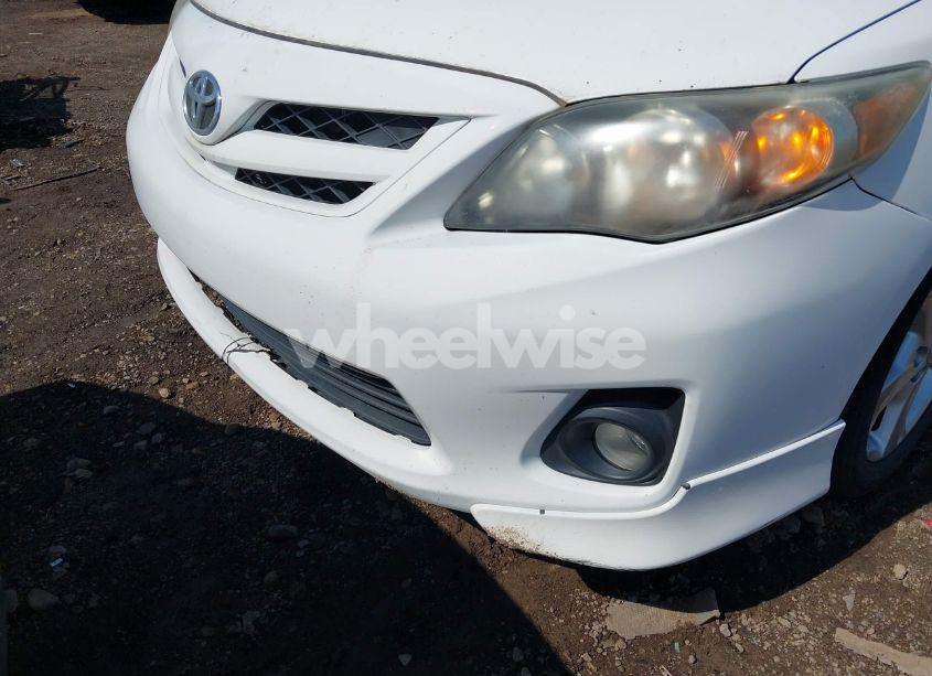Photo 6 of 2013 Toyota Corolla S (VIN 2T1BU4EE5DC952447)