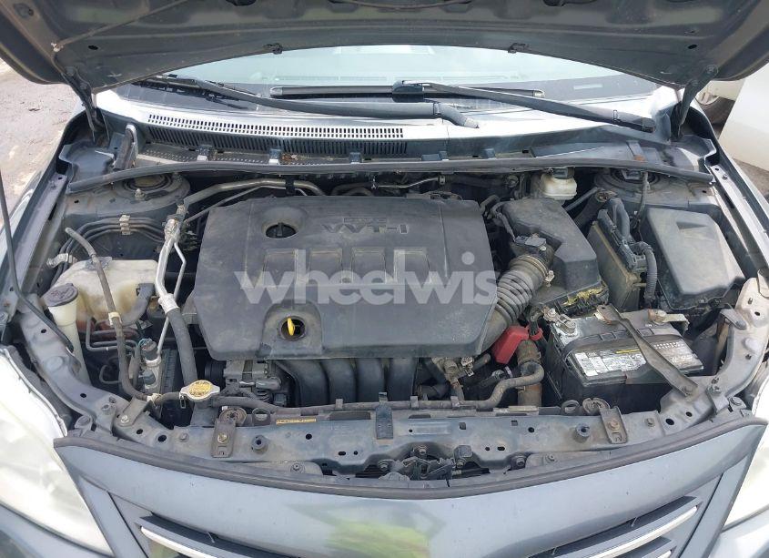 Photo 10 of 2013 Toyota Corolla LE (VIN 2T1BU4EE5DC957261)