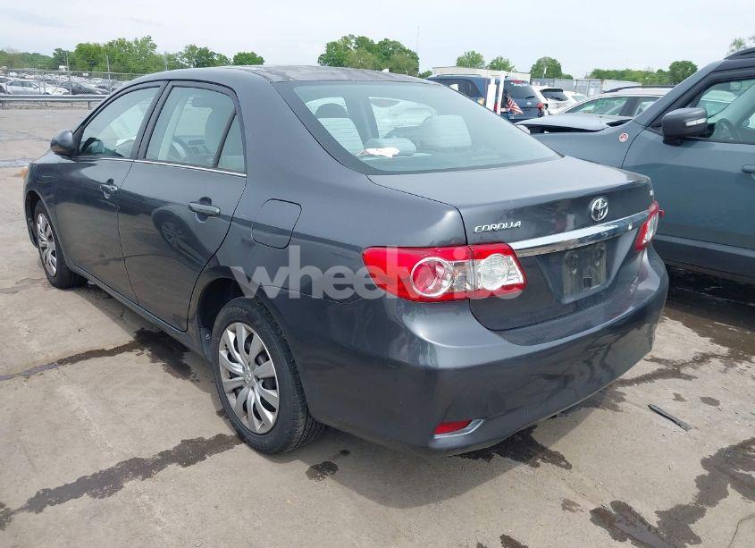 Photo 3 of 2013 Toyota Corolla LE (VIN 2T1BU4EE5DC957261)