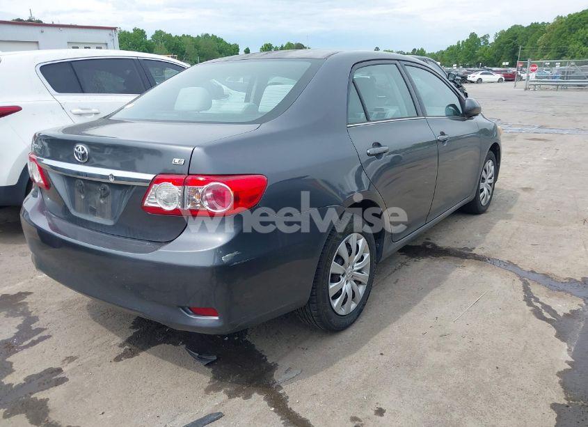 Photo 4 of 2013 Toyota Corolla LE (VIN 2T1BU4EE5DC957261)