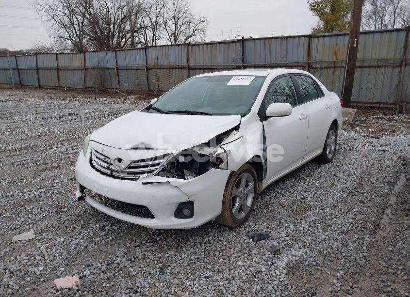 Photo 2 of 2013 Toyota Corolla LE (VIN 2T1BU4EE5DC959835)