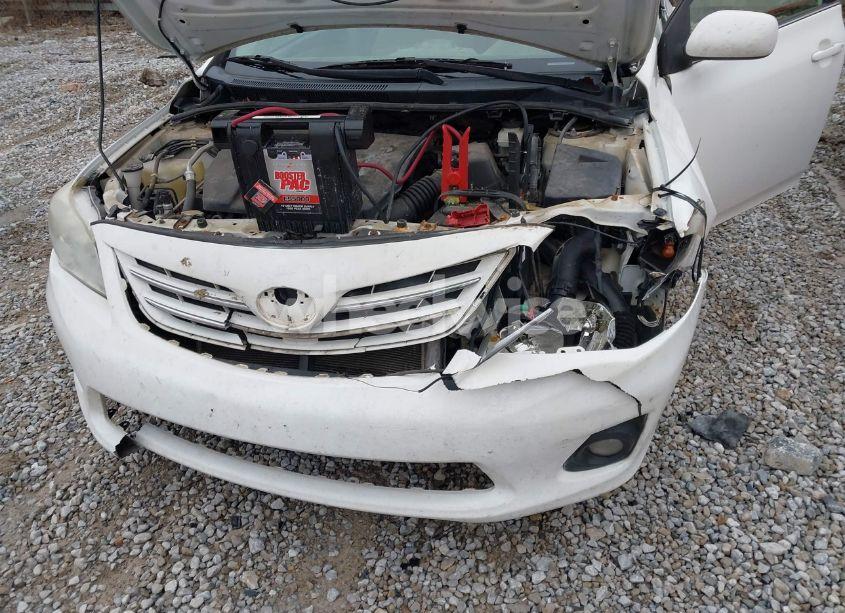 Photo 6 of 2013 Toyota Corolla LE (VIN 2T1BU4EE5DC959835)