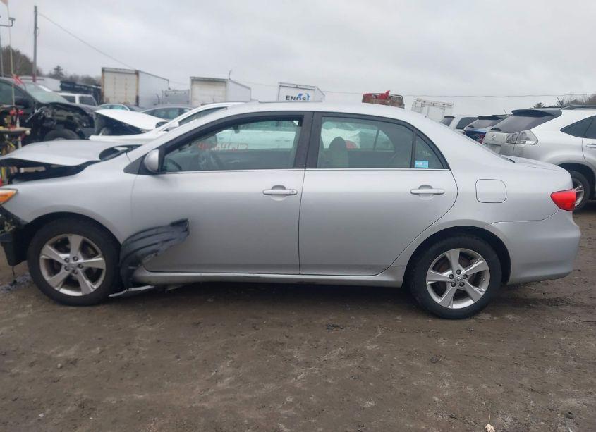 Photo 14 of 2013 Toyota Corolla LE (VIN 2T1BU4EE5DC964842)