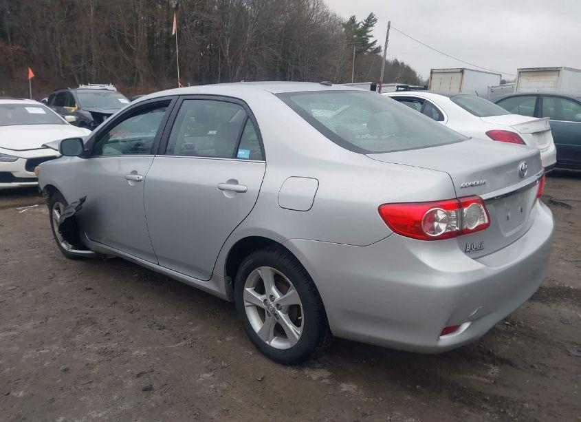 Photo 3 of 2013 Toyota Corolla LE (VIN 2T1BU4EE5DC964842)