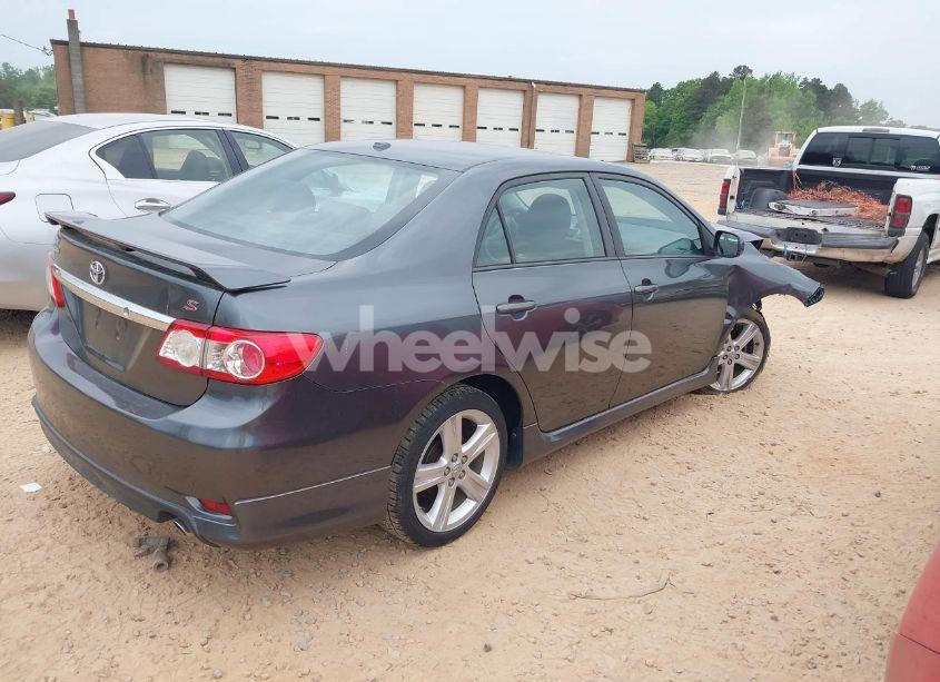 Photo 4 of 2013 Toyota Corolla S (VIN 2T1BU4EE5DC987182)