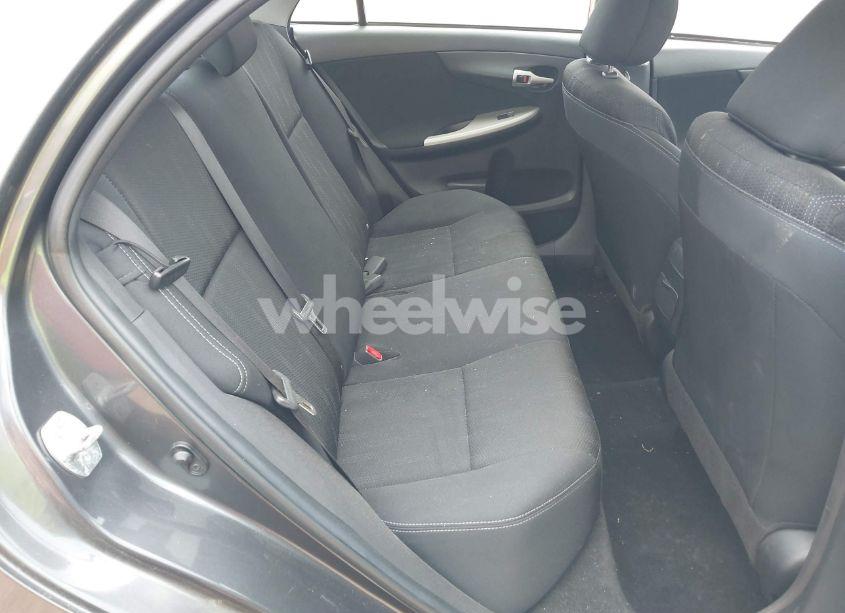 Photo 8 of 2013 Toyota Corolla S (VIN 2T1BU4EE5DC987182)