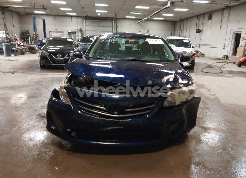Photo 12 of 2013 Toyota Corolla LE (VIN 2T1BU4EE5DC992401)