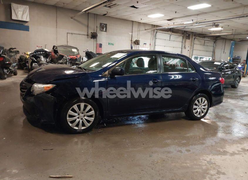 Photo 14 of 2013 Toyota Corolla LE (VIN 2T1BU4EE5DC992401)