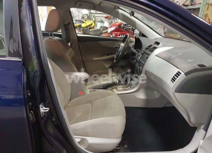 Photo 5 of 2013 Toyota Corolla LE (VIN 2T1BU4EE5DC992401)