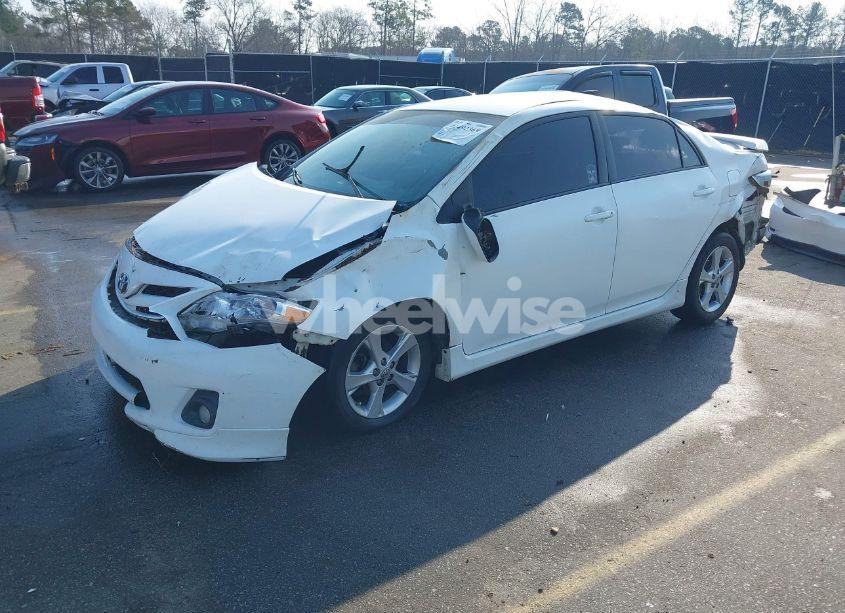 Photo 2 of 2013 Toyota Corolla S (VIN 2T1BU4EE5DC993970)