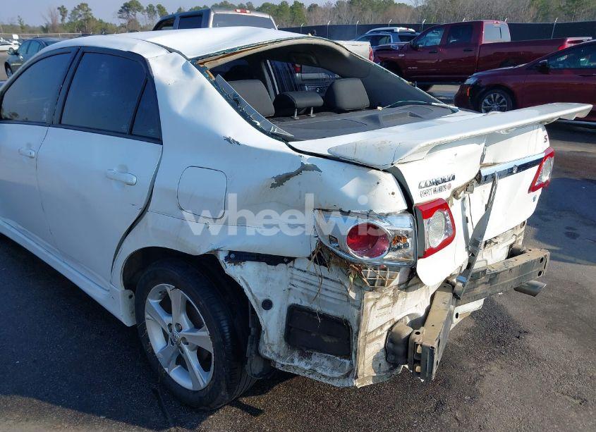 Photo 6 of 2013 Toyota Corolla S (VIN 2T1BU4EE5DC993970)