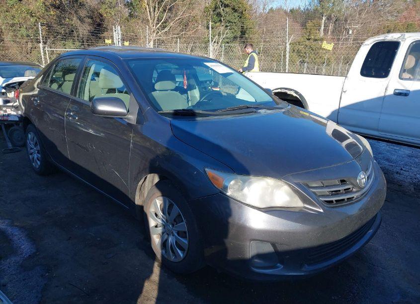 2013 Toyota Corolla LE (VIN 2T1BU4EE5DC994259) main photo