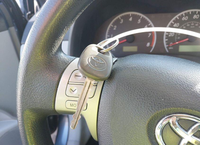 Photo 11 of 2013 Toyota Corolla LE (VIN 2T1BU4EE5DC994259)