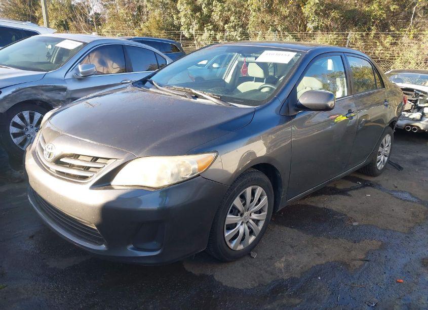 Photo 2 of 2013 Toyota Corolla LE (VIN 2T1BU4EE5DC994259)