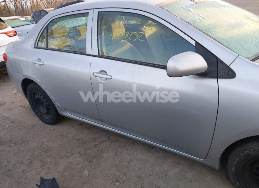 Photo 13 of 2010 Toyota Corolla LE (VIN 2T1BU4EE6AC196638)