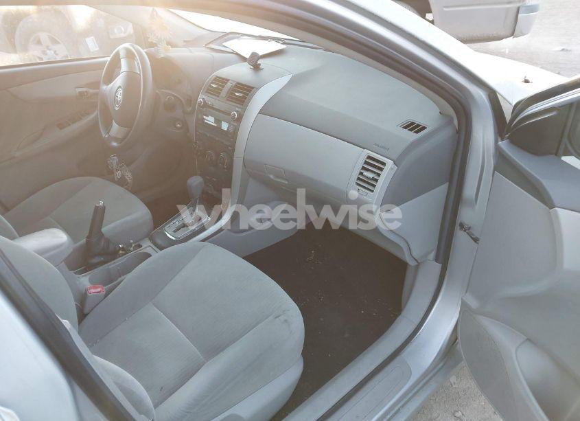 Photo 5 of 2010 Toyota Corolla LE (VIN 2T1BU4EE6AC196638)