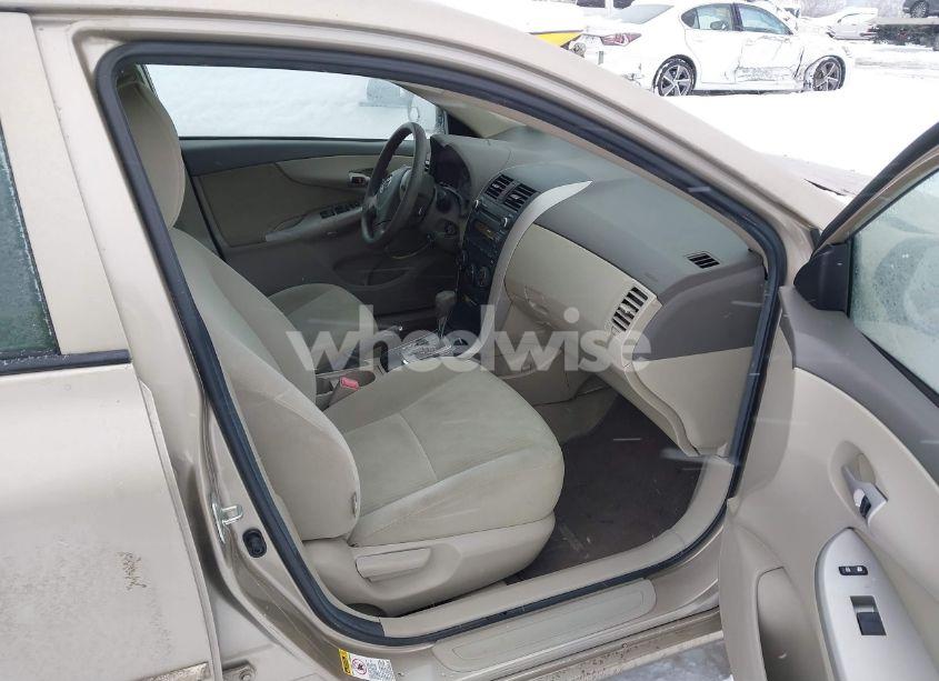 Photo 5 of 2010 Toyota Corolla LE (VIN 2T1BU4EE6AC265747)