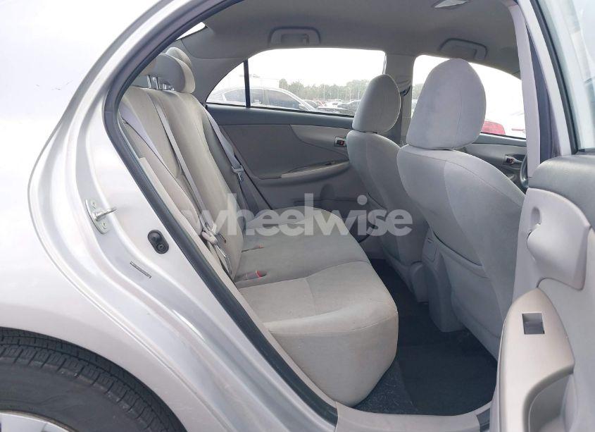 Photo 8 of 2010 Toyota Corolla LE (VIN 2T1BU4EE6AC296299)