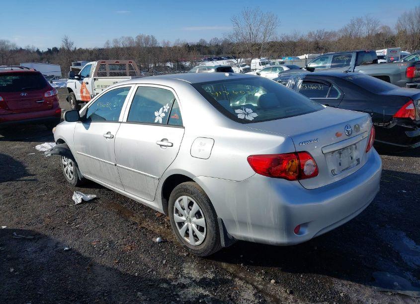 Photo 3 of 2010 Toyota Corolla LE (VIN 2T1BU4EE6AC299073)
