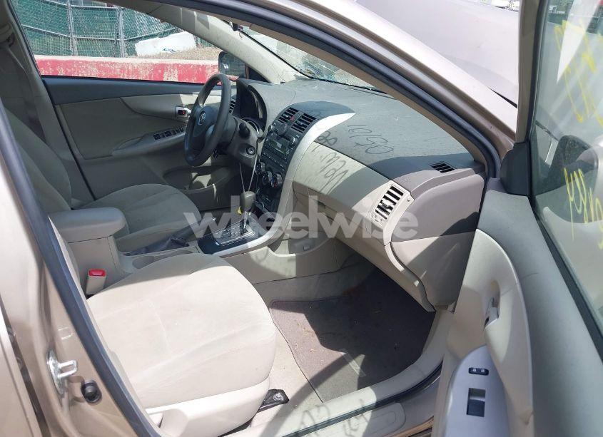 Photo 5 of 2010 Toyota Corolla LE (VIN 2T1BU4EE6AC375214)