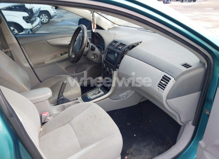 Photo 5 of 2010 Toyota Corolla LE (VIN 2T1BU4EE6AC410141)