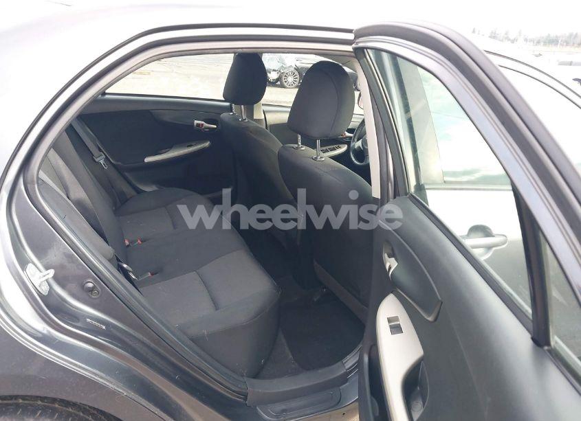 Photo 8 of 2010 Toyota Corolla S (VIN 2T1BU4EE6AC426906)