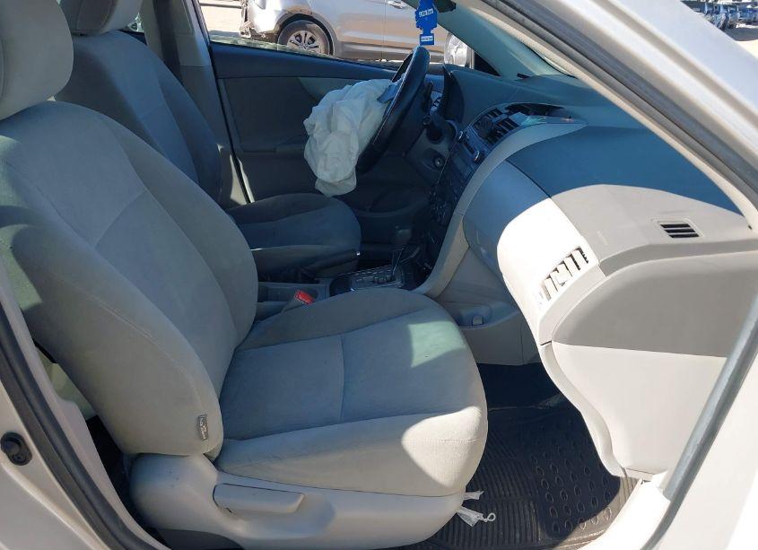 Photo 5 of 2010 Toyota Corolla LE (VIN 2T1BU4EE6AC442300)