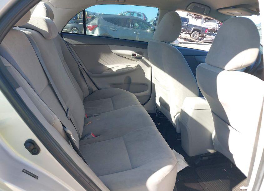 Photo 8 of 2010 Toyota Corolla LE (VIN 2T1BU4EE6AC442300)