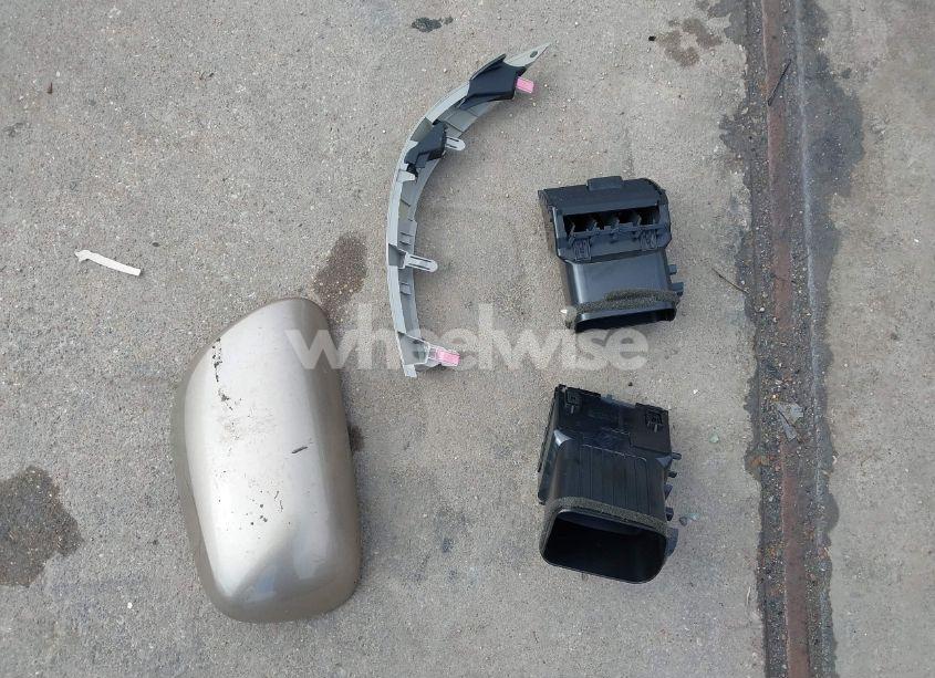 Photo 12 of 2010 Toyota Corolla LE (VIN 2T1BU4EE6AC495272)