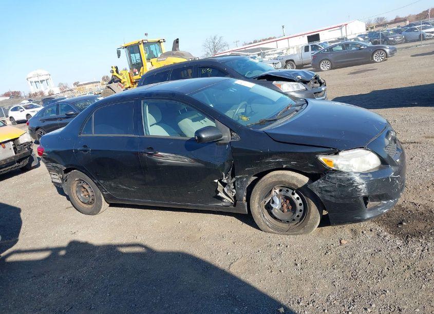 Photo 13 of 2010 Toyota Corolla LE (VIN 2T1BU4EE6AC495773)