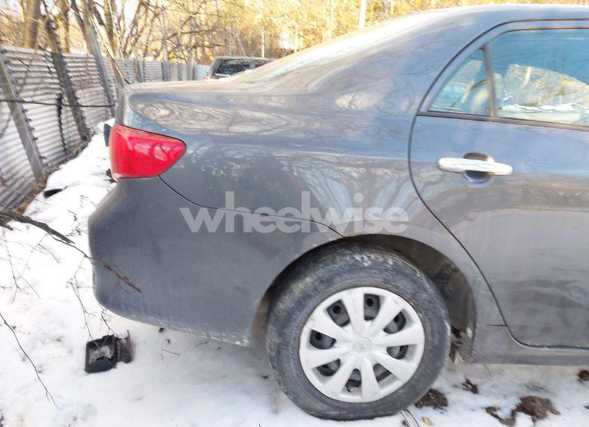 Photo 16 of 2010 Toyota Corolla LE (VIN 2T1BU4EE6AC528836)