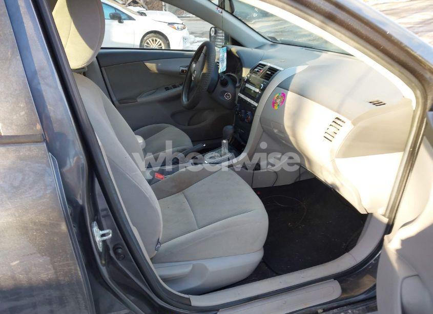 Photo 5 of 2010 Toyota Corolla LE (VIN 2T1BU4EE6AC528836)