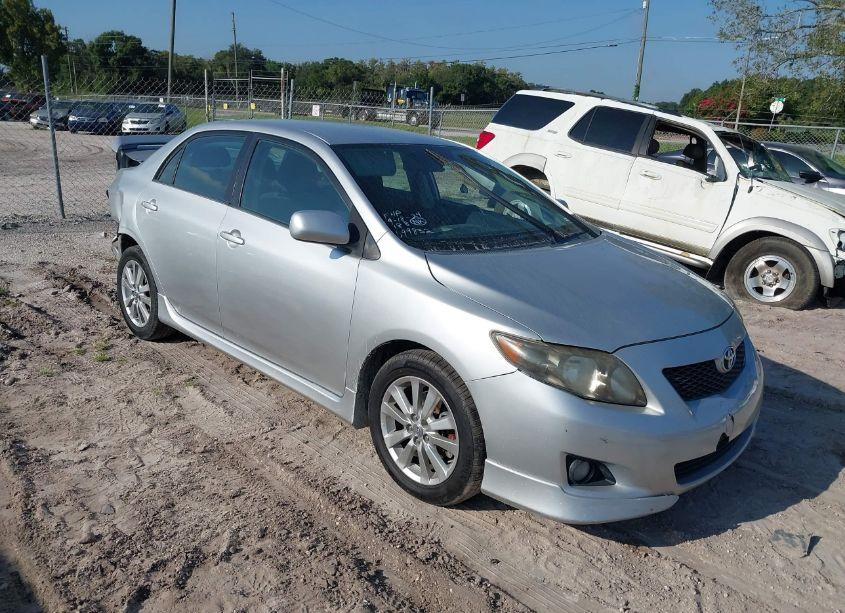 2010 Toyota Corolla S (VIN 2T1BU4EE6AC529050) main photo