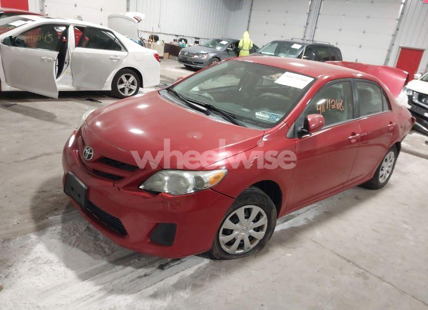 Photo 2 of 2011 Toyota Corolla LE (VIN 2T1BU4EE6BC545427)