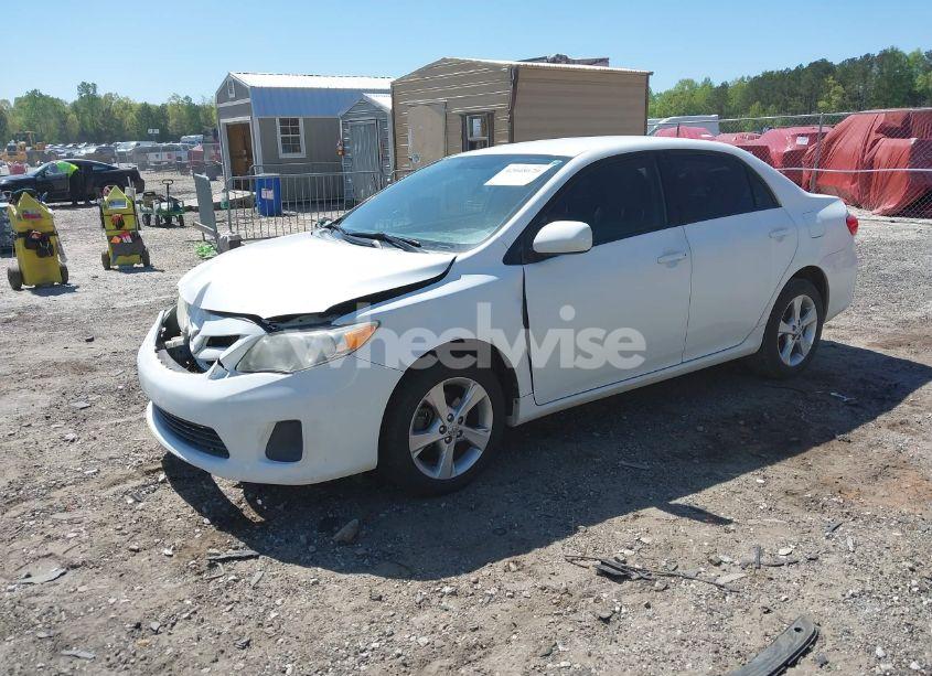 Photo 2 of 2011 Toyota Corolla LE (VIN 2T1BU4EE6BC566052)