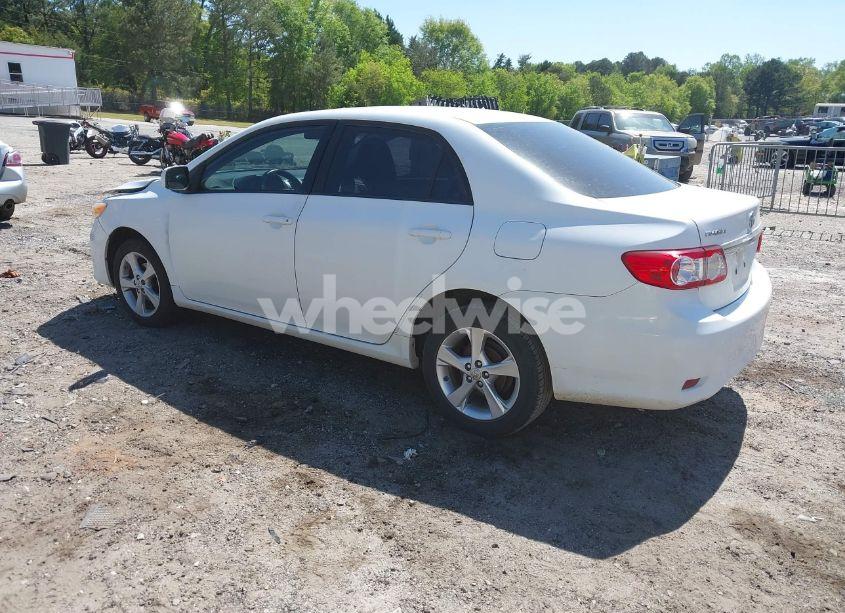 Photo 3 of 2011 Toyota Corolla LE (VIN 2T1BU4EE6BC566052)
