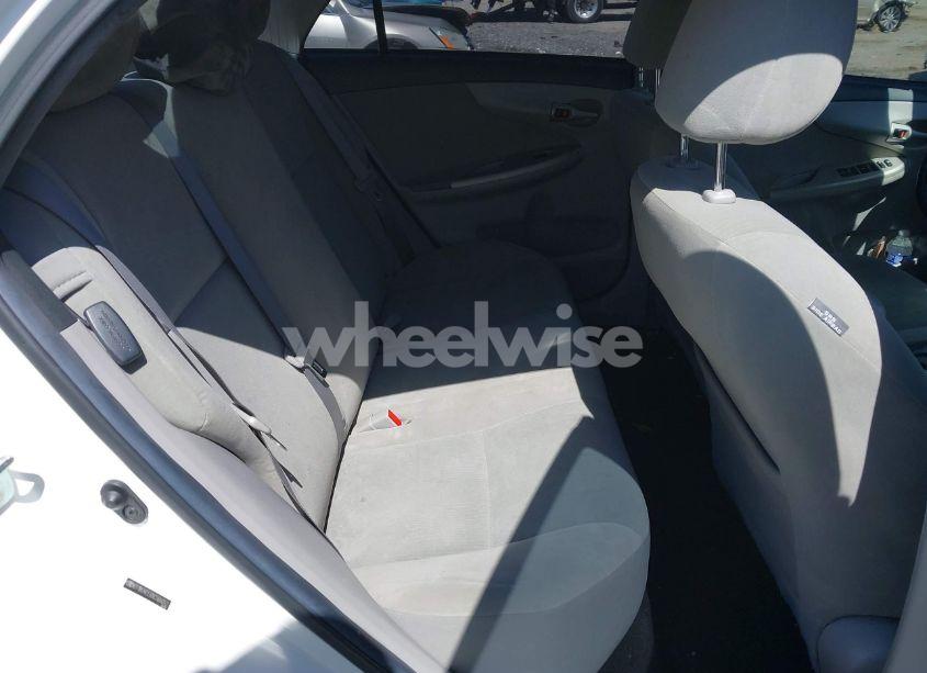 Photo 8 of 2011 Toyota Corolla LE (VIN 2T1BU4EE6BC566052)