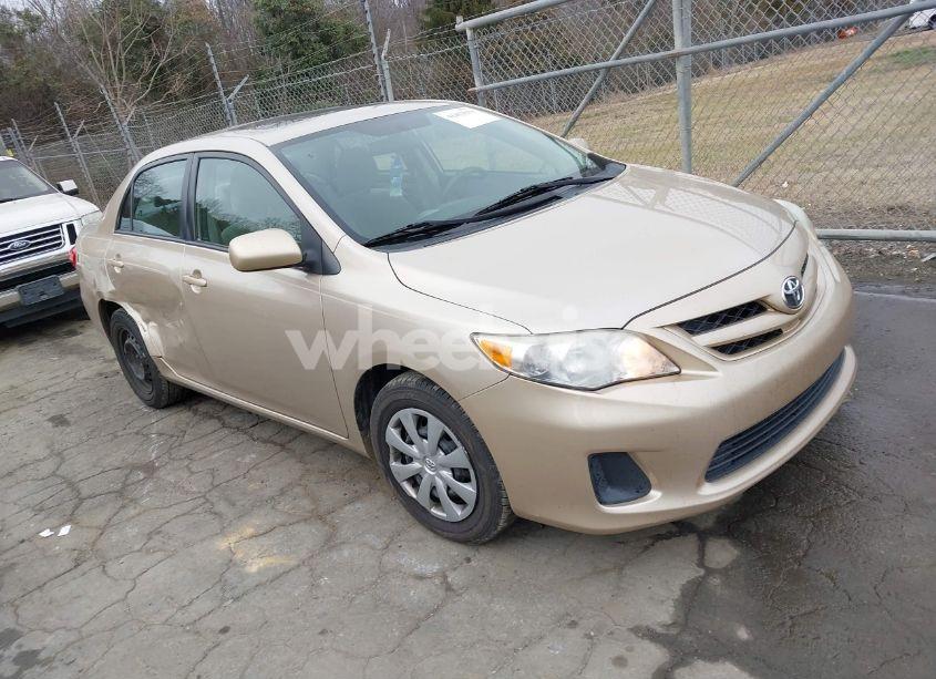 2011 Toyota Corolla LE (VIN 2T1BU4EE6BC576502) main photo