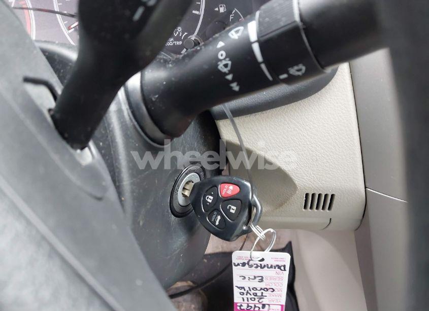 Photo 11 of 2011 Toyota Corolla LE (VIN 2T1BU4EE6BC576502)