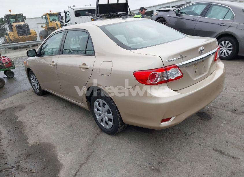 Photo 3 of 2011 Toyota Corolla LE (VIN 2T1BU4EE6BC576502)