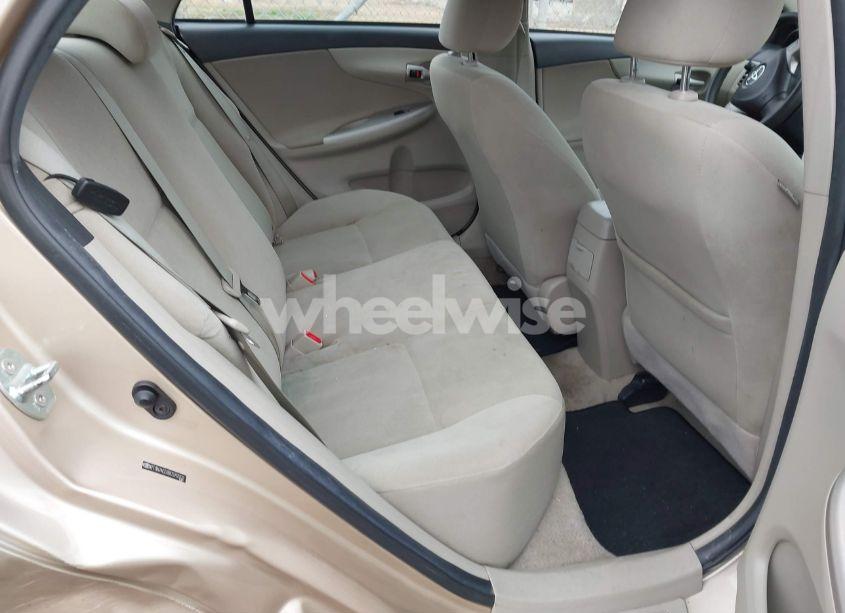 Photo 8 of 2011 Toyota Corolla LE (VIN 2T1BU4EE6BC576502)