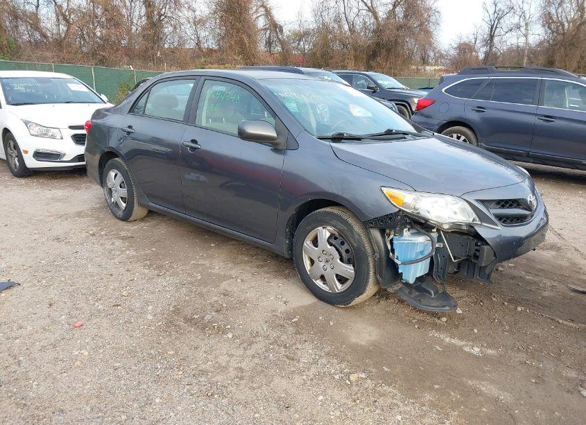 2011 Toyota Corolla LE (VIN 2T1BU4EE6BC604251) main photo
