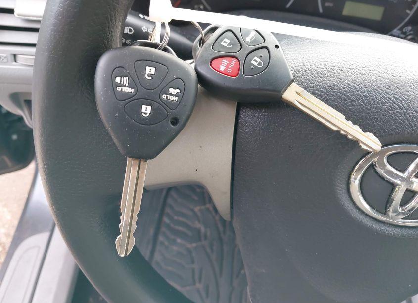 Photo 11 of 2011 Toyota Corolla LE (VIN 2T1BU4EE6BC604251)