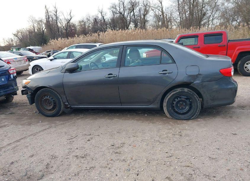 Photo 15 of 2011 Toyota Corolla LE (VIN 2T1BU4EE6BC604251)